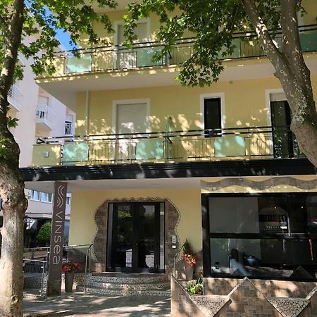 Vinsea Hotel Беллария-Иджеа-Марина Экстерьер фото