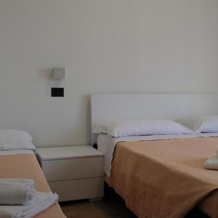 Vinsea Hotel Беллария-Иджеа-Марина Экстерьер фото