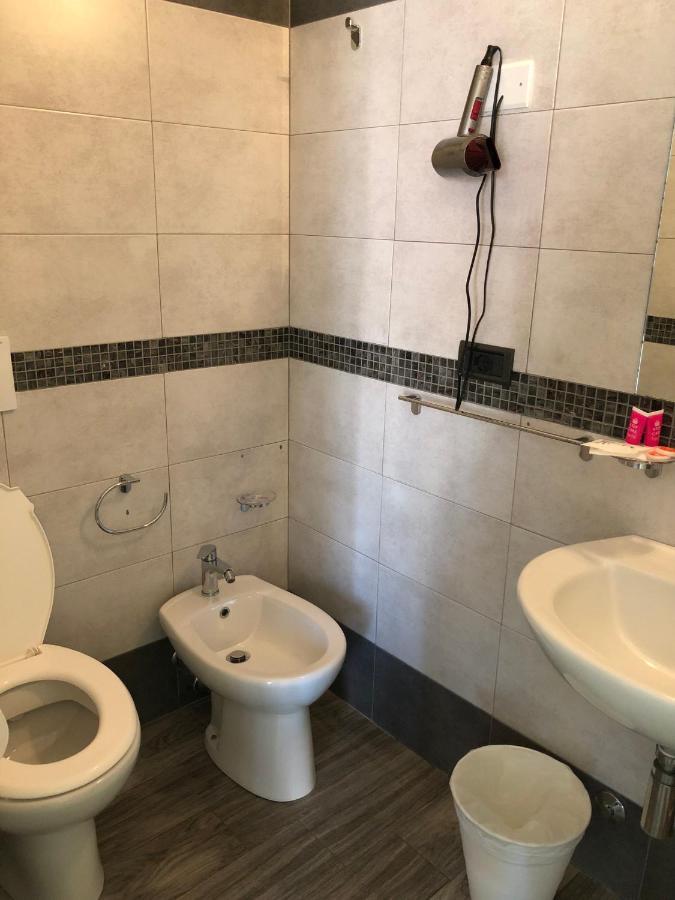 Vinsea Hotel Беллария-Иджеа-Марина Экстерьер фото